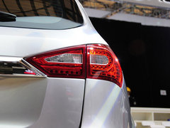 2014款 1.5T 手动 尊贵型 5座