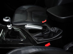 2014款 1.5T 手动 尊贵型 5座