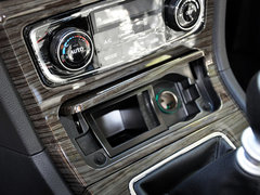 2014款 1.5T 手动 尊贵型 5座