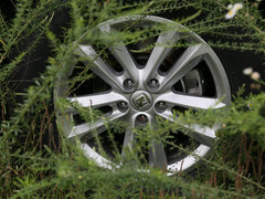 2014款 1.5T 手动 尊贵型 5座