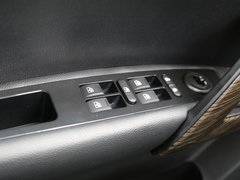 2014款 1.5T 手动 尊贵型 5座