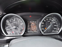 2014款 1.5T 手动 豪华型 5座