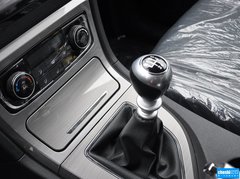 2014款 1.5T 手动 豪华型 5座