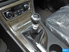 2014款 1.5T 手动 豪华型 5座