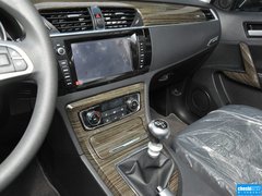 2014款 1.5T 手动 豪华型 5座