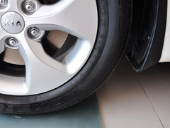 2013款 2.0L 自動 標準版 國IV 5座