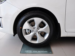 2013款 2.0L 自动 标准版 国IV 5座
