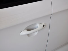 2013款 2.0L 自动 标准版 国IV 5座