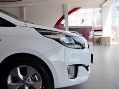 2013款 2.0L 自动 标准版 国IV 5座