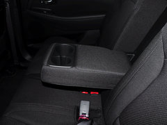 2013款 2.0L 自动 标准版 国IV 5座