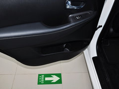 2013款 2.0L 自动 标准版 国IV 5座