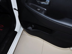 2013款 2.0L 自动 标准版 国IV 5座