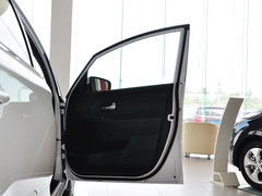 2013款 2.0L 自动 标准版 国IV 5座