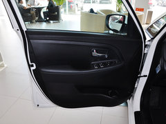 2013款 2.0L 自动 标准版 国IV 5座