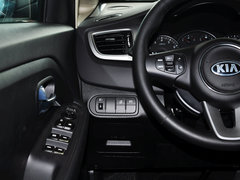 2013款 2.0L 自动 标准版 国IV 5座