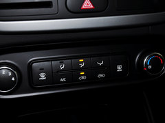 2013款 2.0L 自动 标准版 国IV 5座
