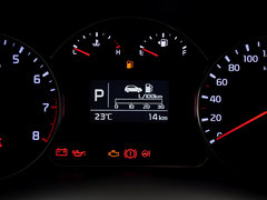 2013款 2.0L 自动 标准版 国IV 5座