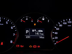 2013款 2.0L 自动 标准版 国IV 5座