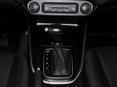 2013款 2.0L 自动 标准版 国IV 5座