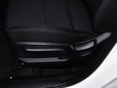 2013款 2.0L 自动 标准版 国IV 5座