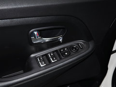 2013款 2.0L 自动 标准版 国IV 5座