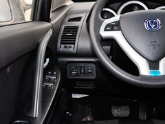 2014款 1.4L AMT 天窗导航版 国IV