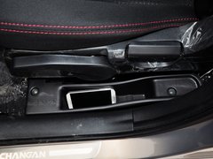 2014款 1.4L AMT 天窗导航版 国IV