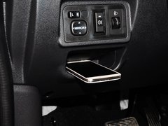 2014款 1.4L AMT 天窗导航版 国IV