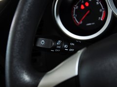 2014款 1.4L 手动 天窗导航版 国IV