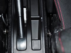 2014款 1.4L 手动 天窗导航版 国IV
