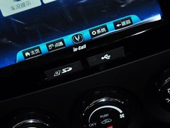 2014款 1.4L 手动 天窗导航版 国IV