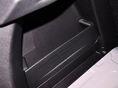 2014款 1.4L 手动 天窗导航版 国IV