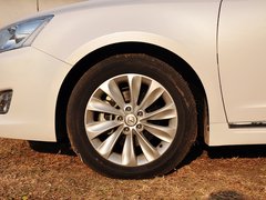 2013款 2.0L 自动 豪华型 国IV
