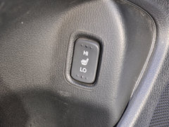 2014款 2.4L 自动 明鉴领秀版 7座