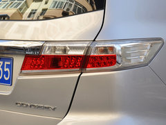 2014款 2.4L 自动 明鉴领秀版 7座