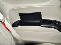 2014款 2.4L 自動 豪華版 7座