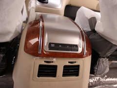 2013款 2.0L 陆地公务机旗舰版4Gi-VVT