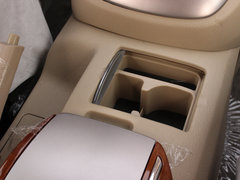 2013款 2.0L 陆地公务机旗舰版4Gi-VVT
