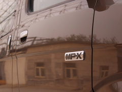 2013款 2.0L 陆地公务机旗舰版4Gi-VVT
