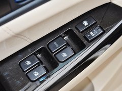 2014款 1.6L 手动 尊贵型