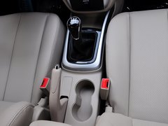 2014款 1.6L 手动 尊贵型