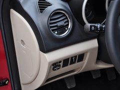 2014款 1.6L 手动 精英型