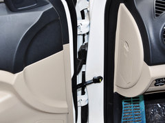 2014款 1.6L 自动 尊贵型