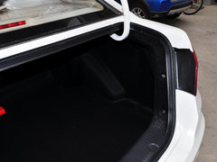 2014款 1.6L 自动 尊贵型