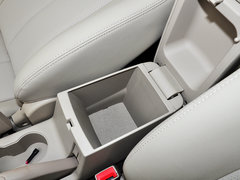 2014款 1.6L 自动 尊贵型