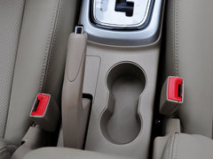 2014款 1.6L 自动 尊贵型