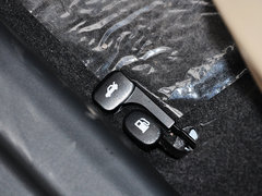 2014款 1.6L 自动 尊贵型