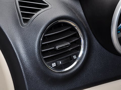 2014款 1.6L 自动 尊贵型