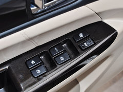 2014款 1.6L 自动 尊贵型