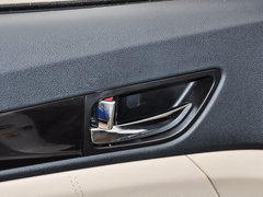2014款 1.6L 自动 尊贵型
